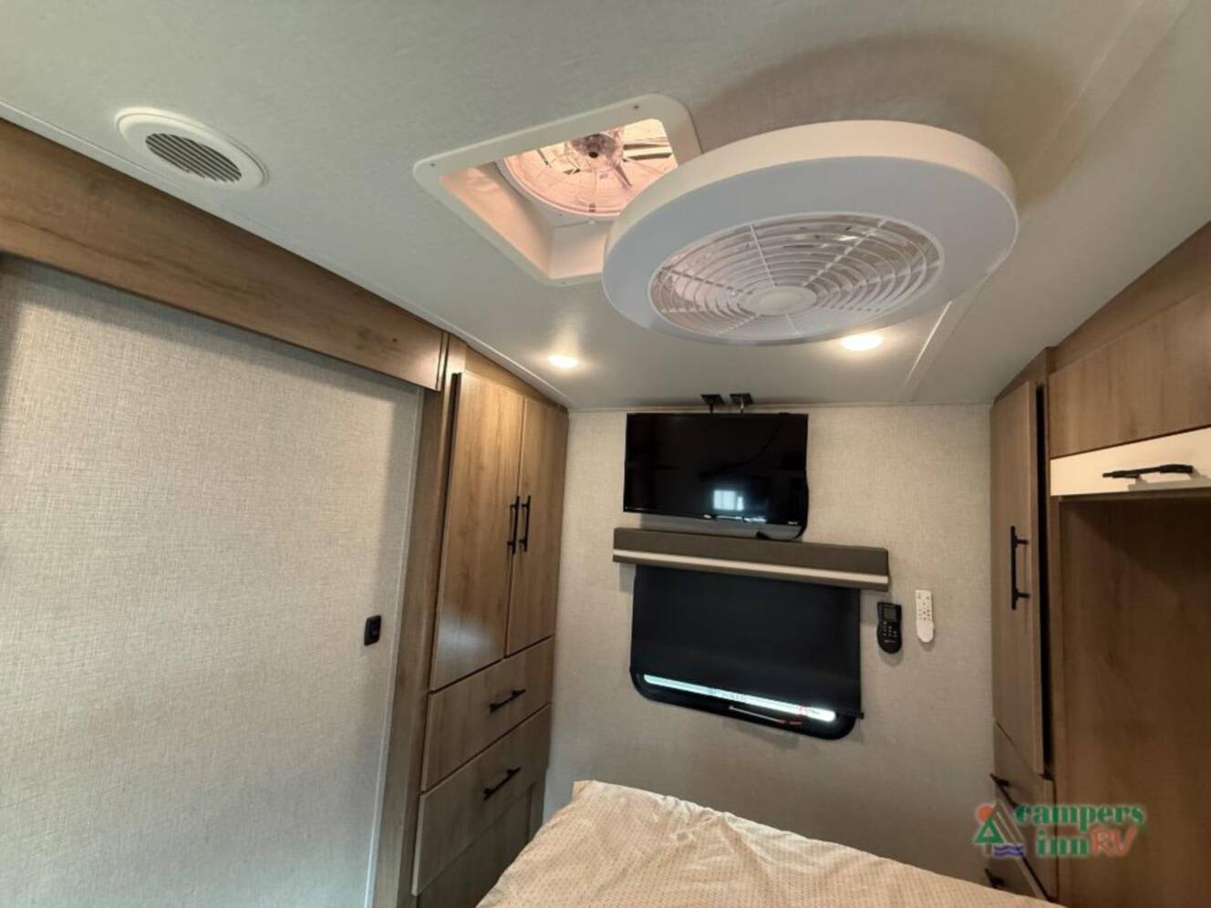 A photo of this 2023 Grand Design Imagine Imagine 2970RL