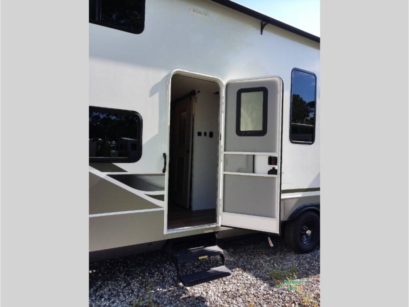 A photo of this 2026 Alliance Rv Benchmark 42LFT