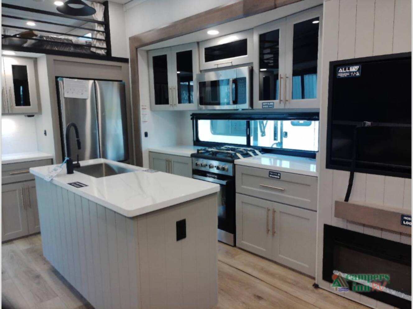 A photo of this 2026 Alliance Rv Benchmark 42LFT