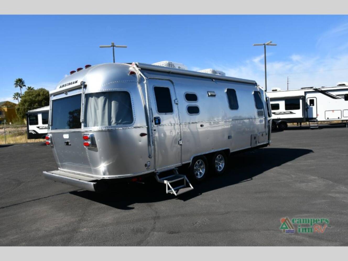 A photo of this 2026 Airstream Flying Cloud 25FBT