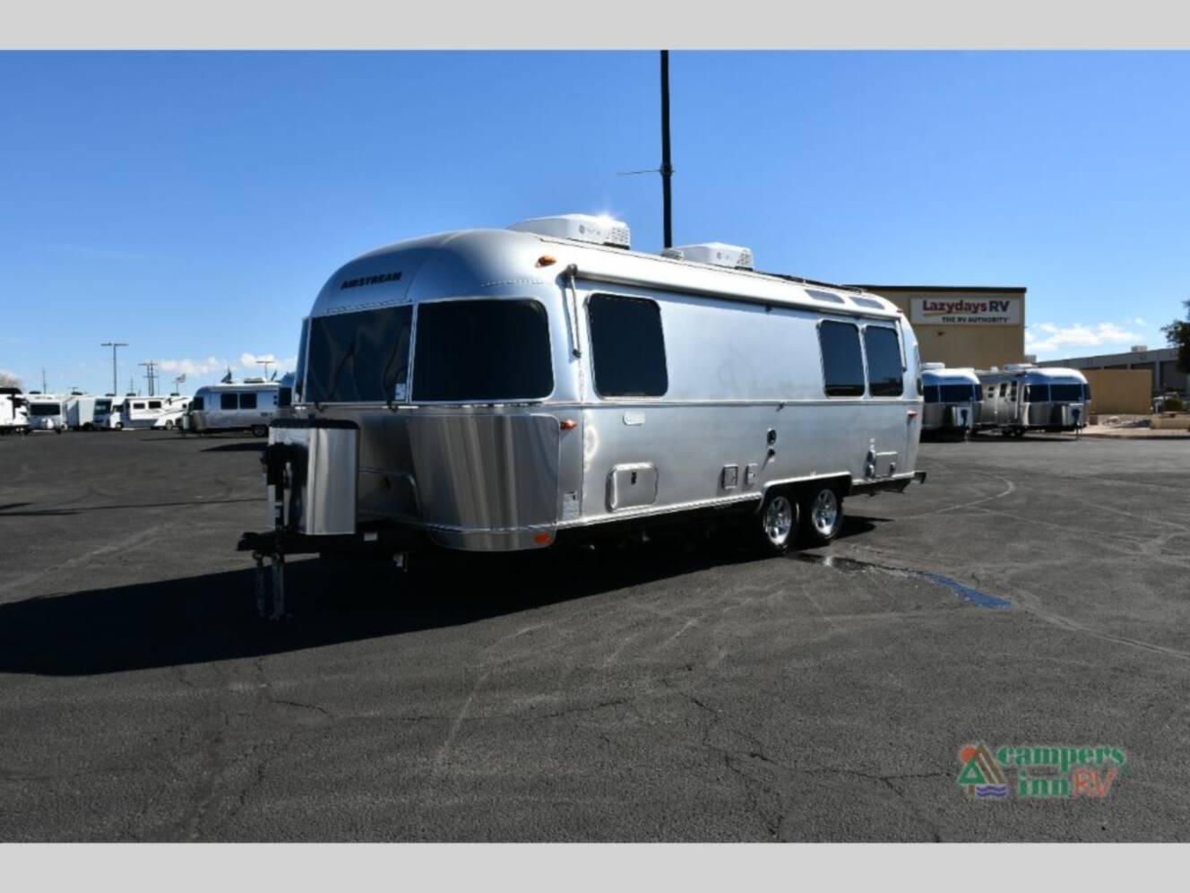 A photo of this 2026 Airstream Flying Cloud 25FBT
