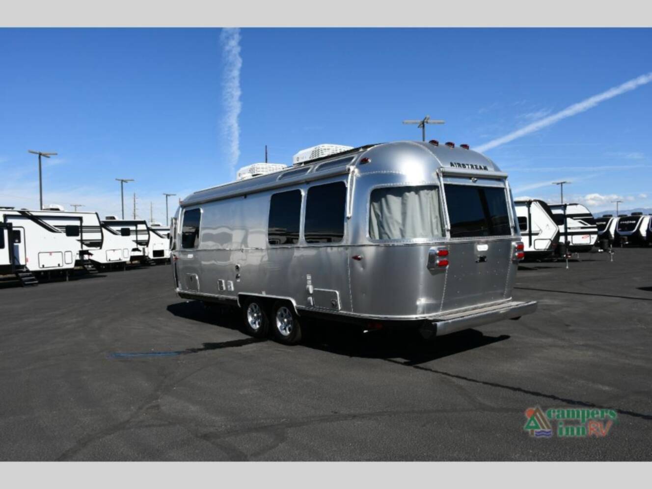 A photo of this 2026 Airstream Flying Cloud 25FBT