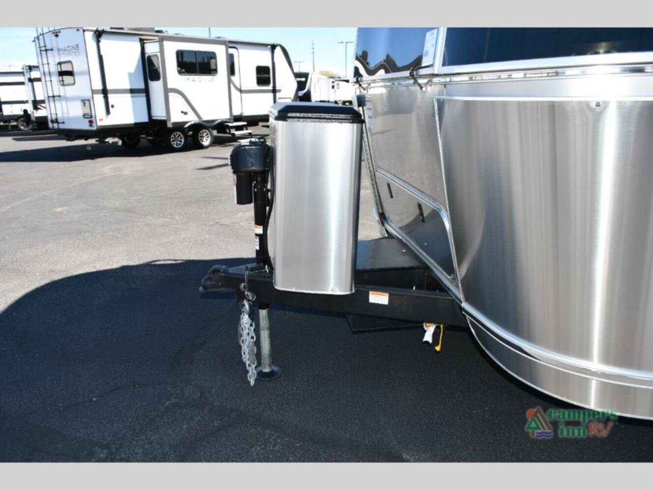 A photo of this 2026 Airstream Flying Cloud 25FBT