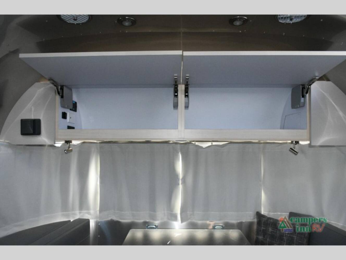 A photo of this 2026 Airstream Flying Cloud 25FBT