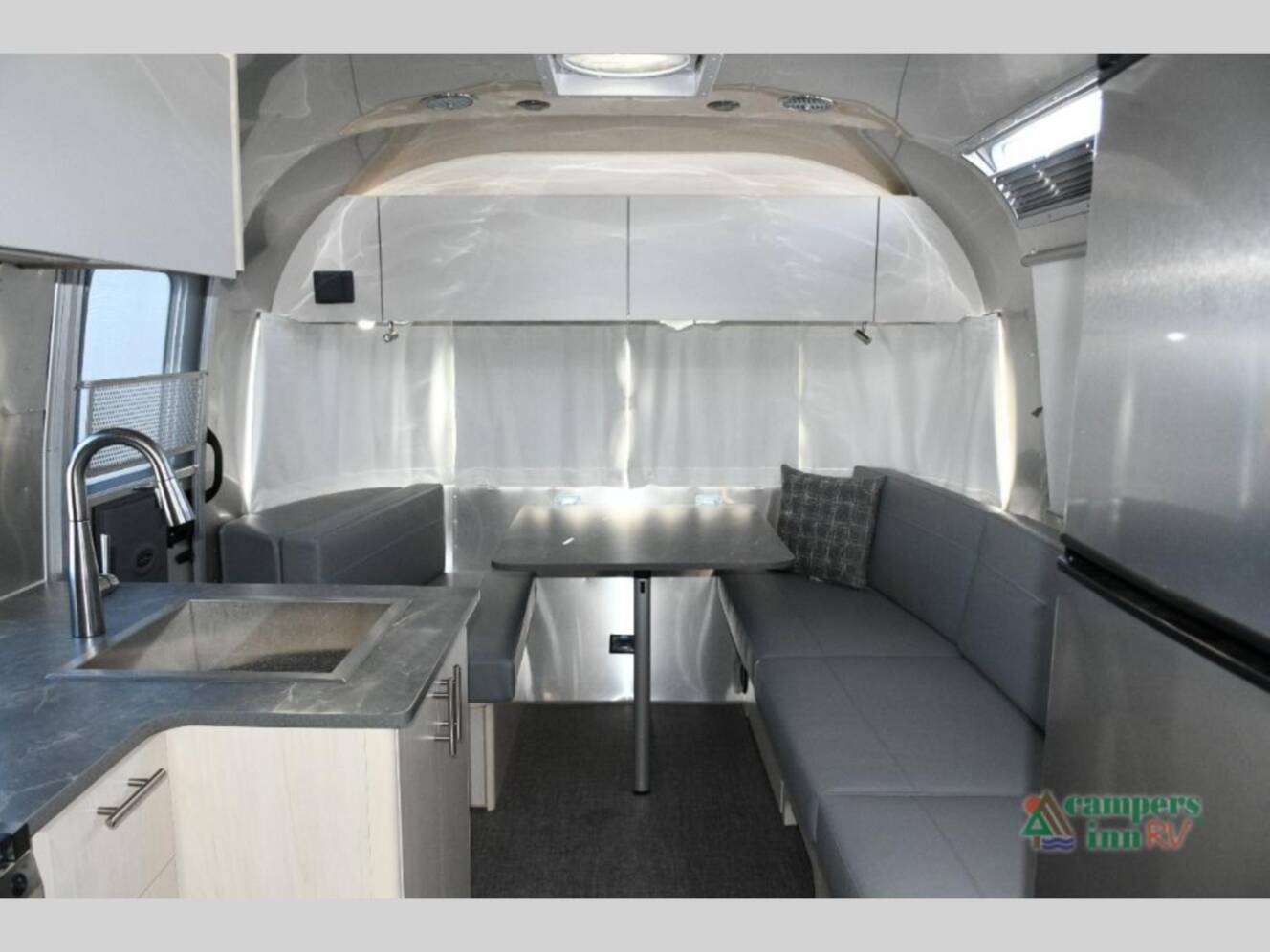 A photo of this 2026 Airstream Flying Cloud 25FBT