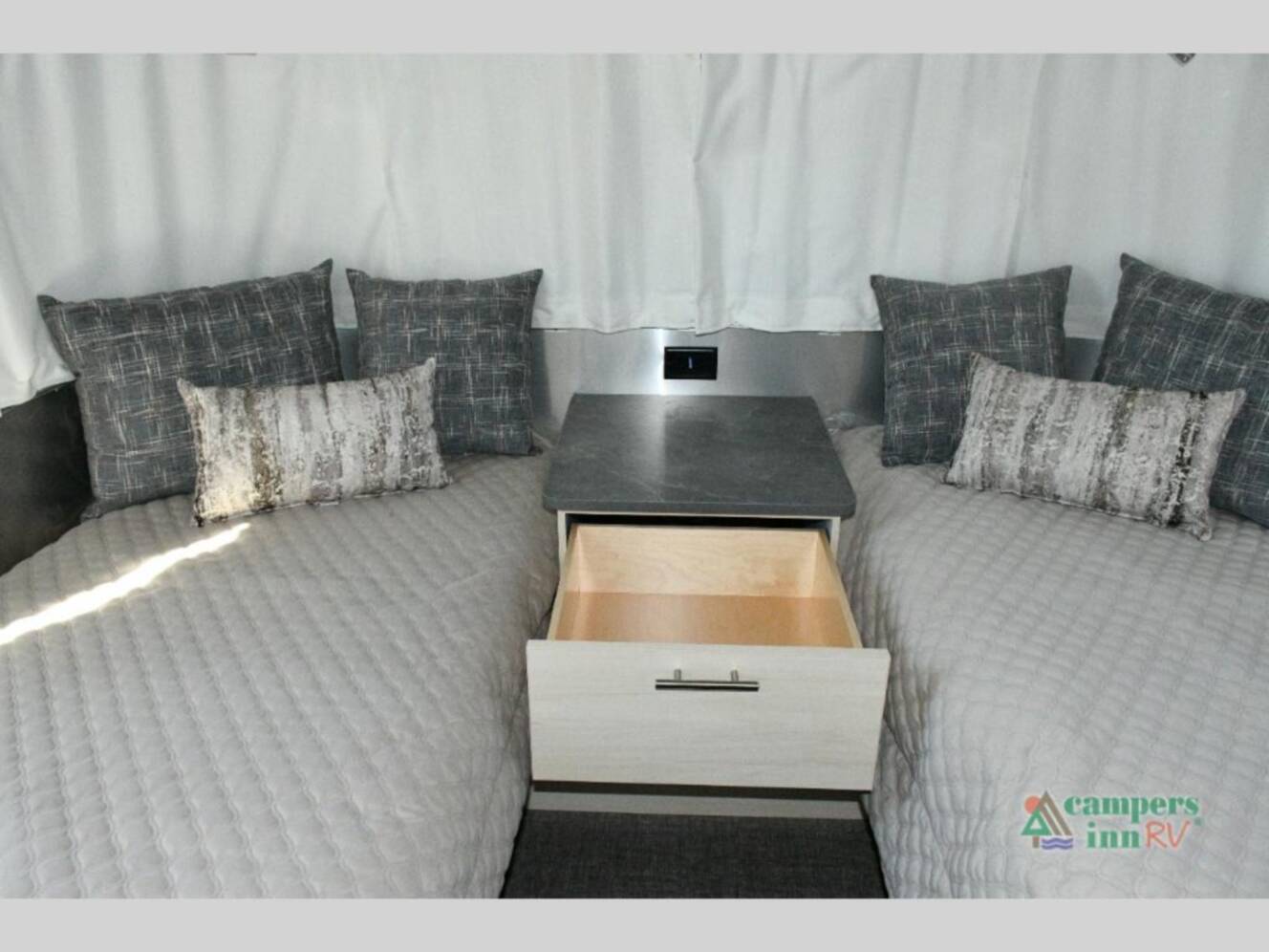 A photo of this 2026 Airstream Flying Cloud 25FBT