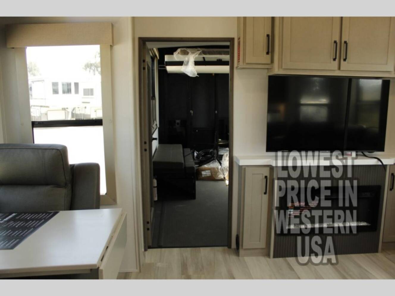 A photo of this 2025 Grand Design Momentum M-Class 414M