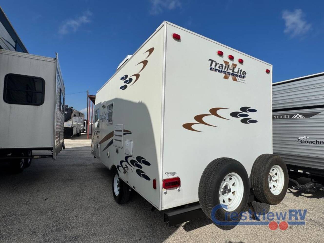 A photo of this 2011 R-Vision Trail-Lite Crossover TLX189QB