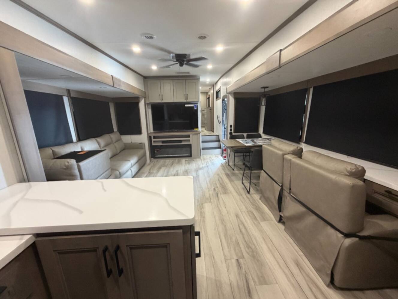 A photo of this 2026 Kz Durango D339MLT