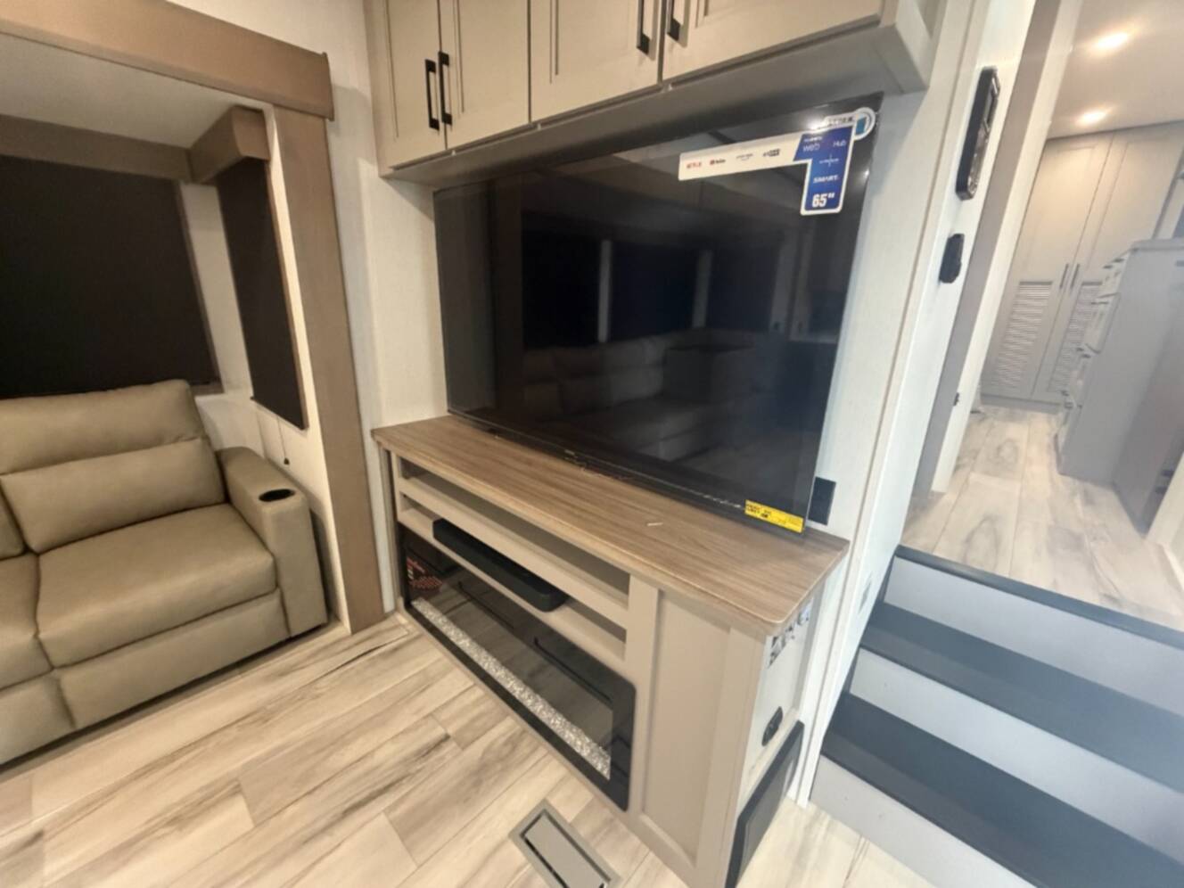A photo of this 2026 Kz Durango D339MLT