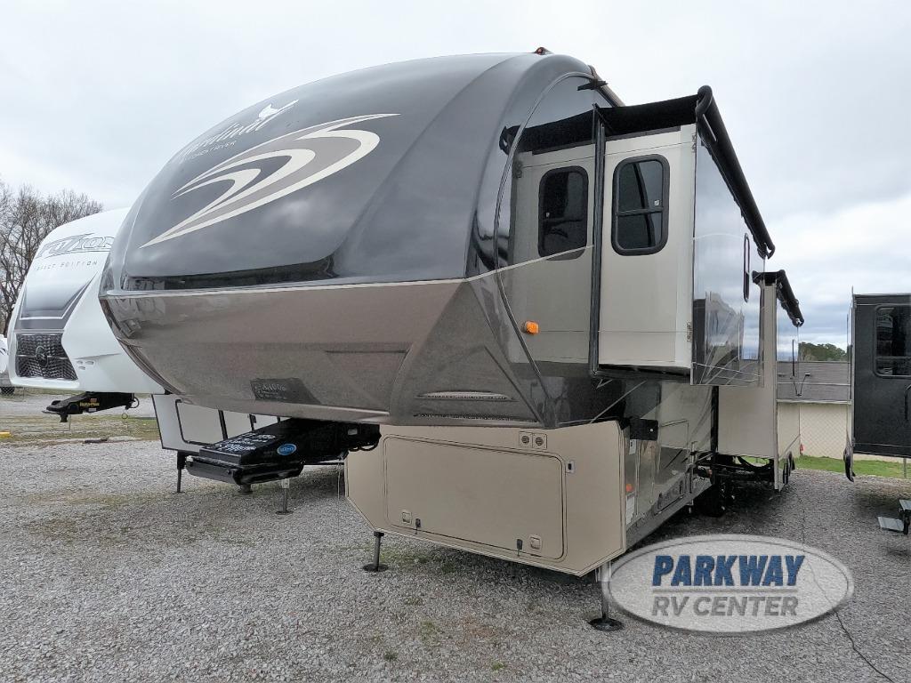 2017 Forest River Rv Cardinal 3850RL in ringgold GA