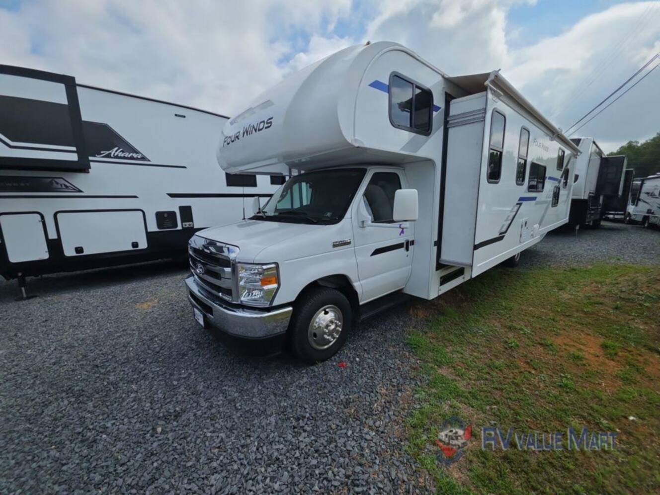 A photo of this 2026 Thor Motor Coach Four Winds 31E