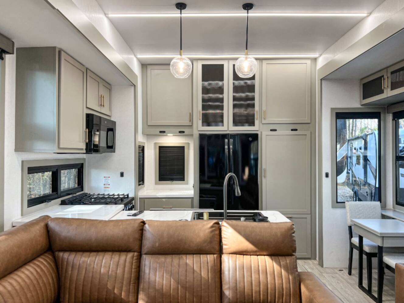 A photo of this 2026 Axiom Rv Imperium I2900