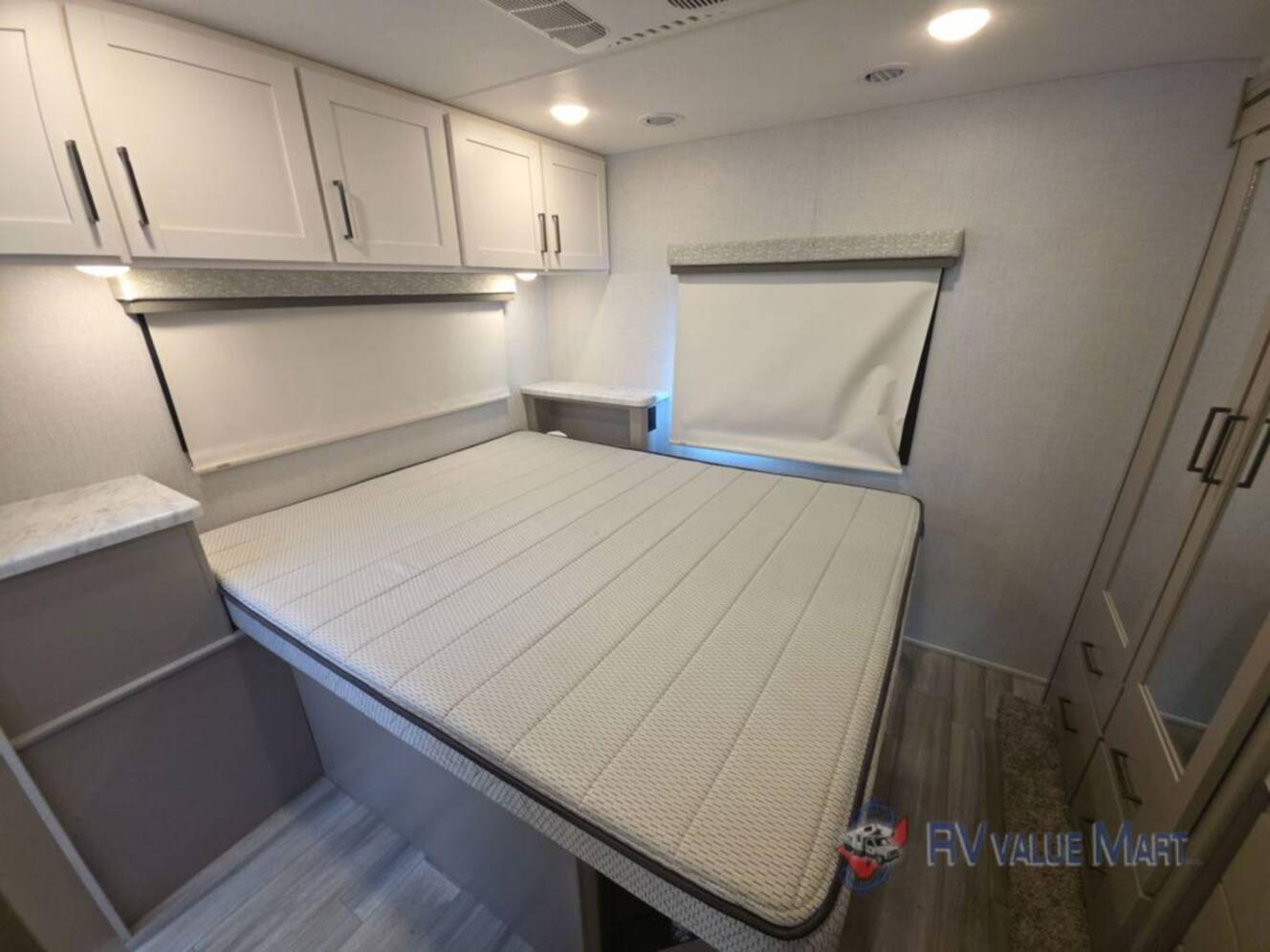 A photo of this 2026 Thor Motor Coach Four Winds 31E
