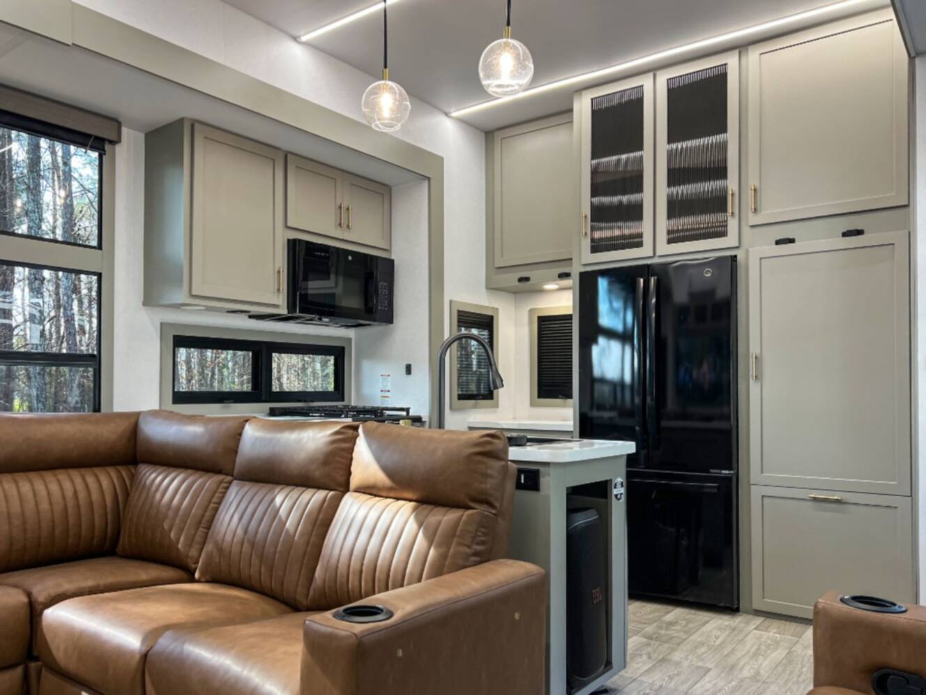 A photo of this 2026 Axiom Rv Imperium I2900