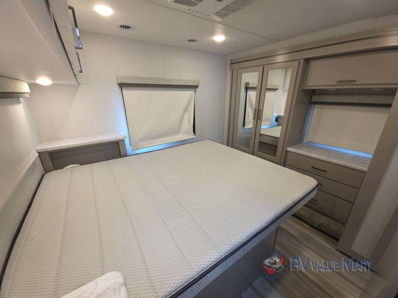 A photo of this 2026 Thor Motor Coach Four Winds 31E