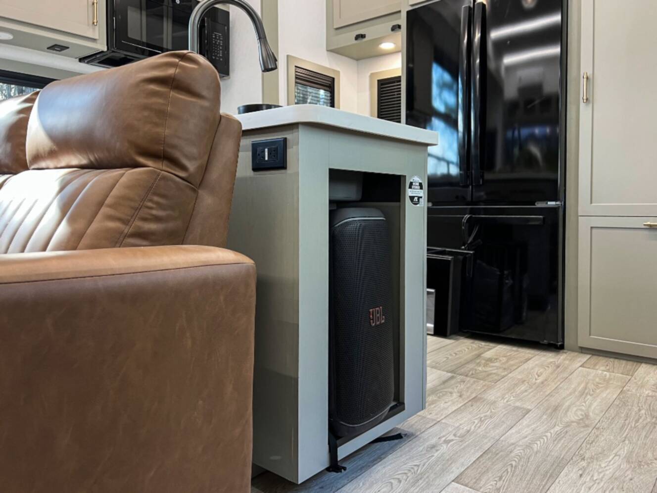 A photo of this 2026 Axiom Rv Imperium I2900