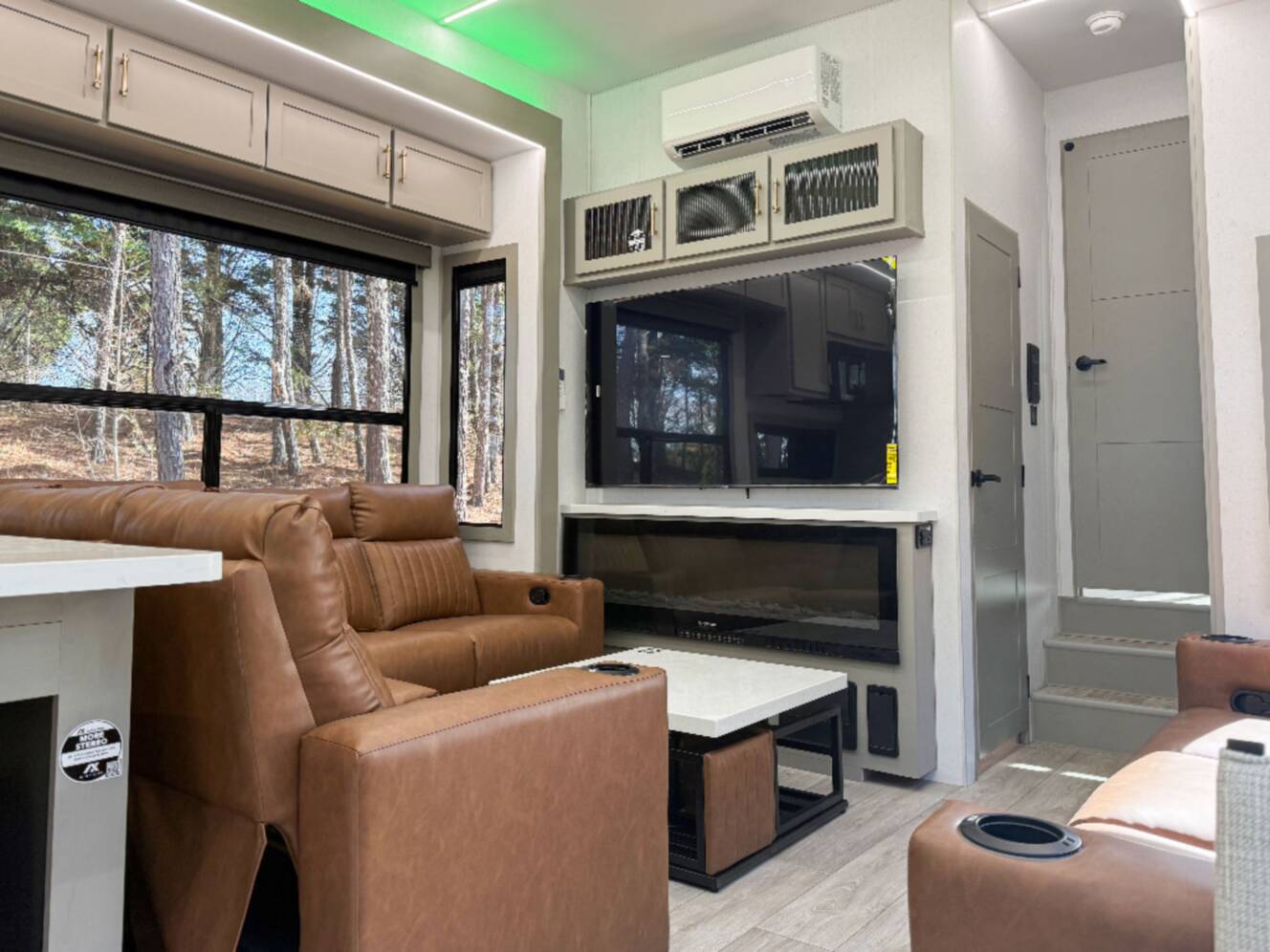 A photo of this 2026 Axiom Rv Imperium I3800