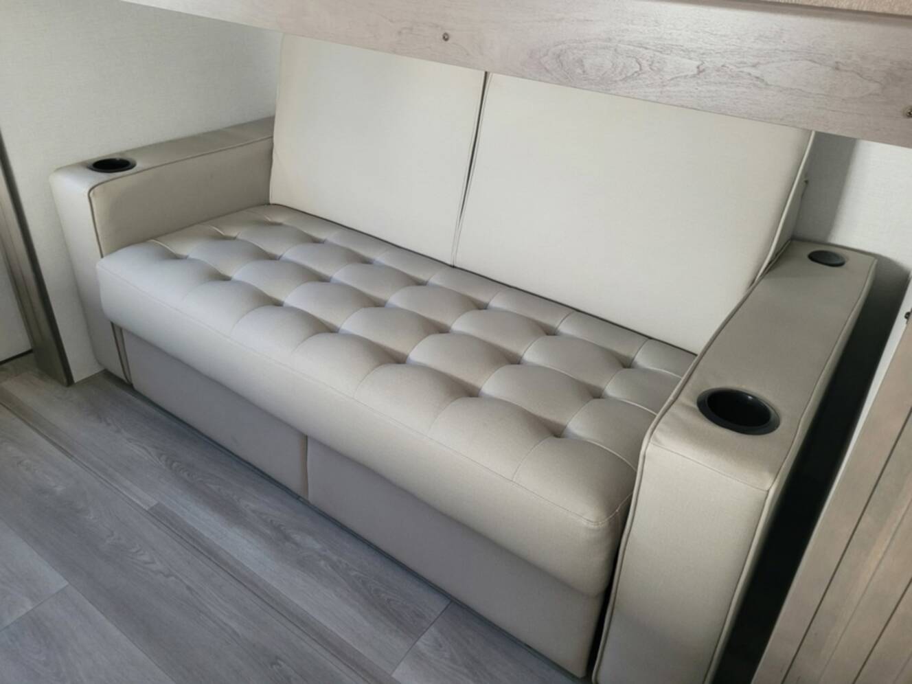 A photo of this 2026 Grand Design Transcend 325BHT