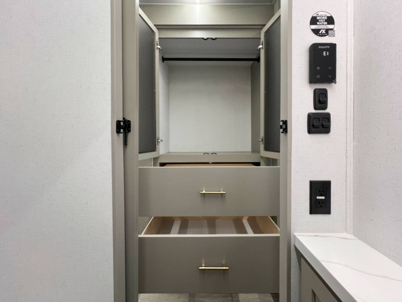 A photo of this 2026 Axiom Rv Imperium I2900