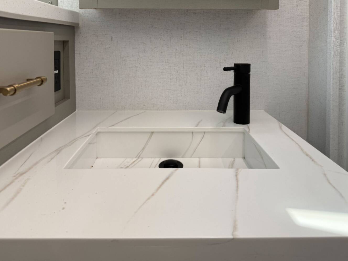 A photo of this 2026 Axiom Rv Imperium I3800