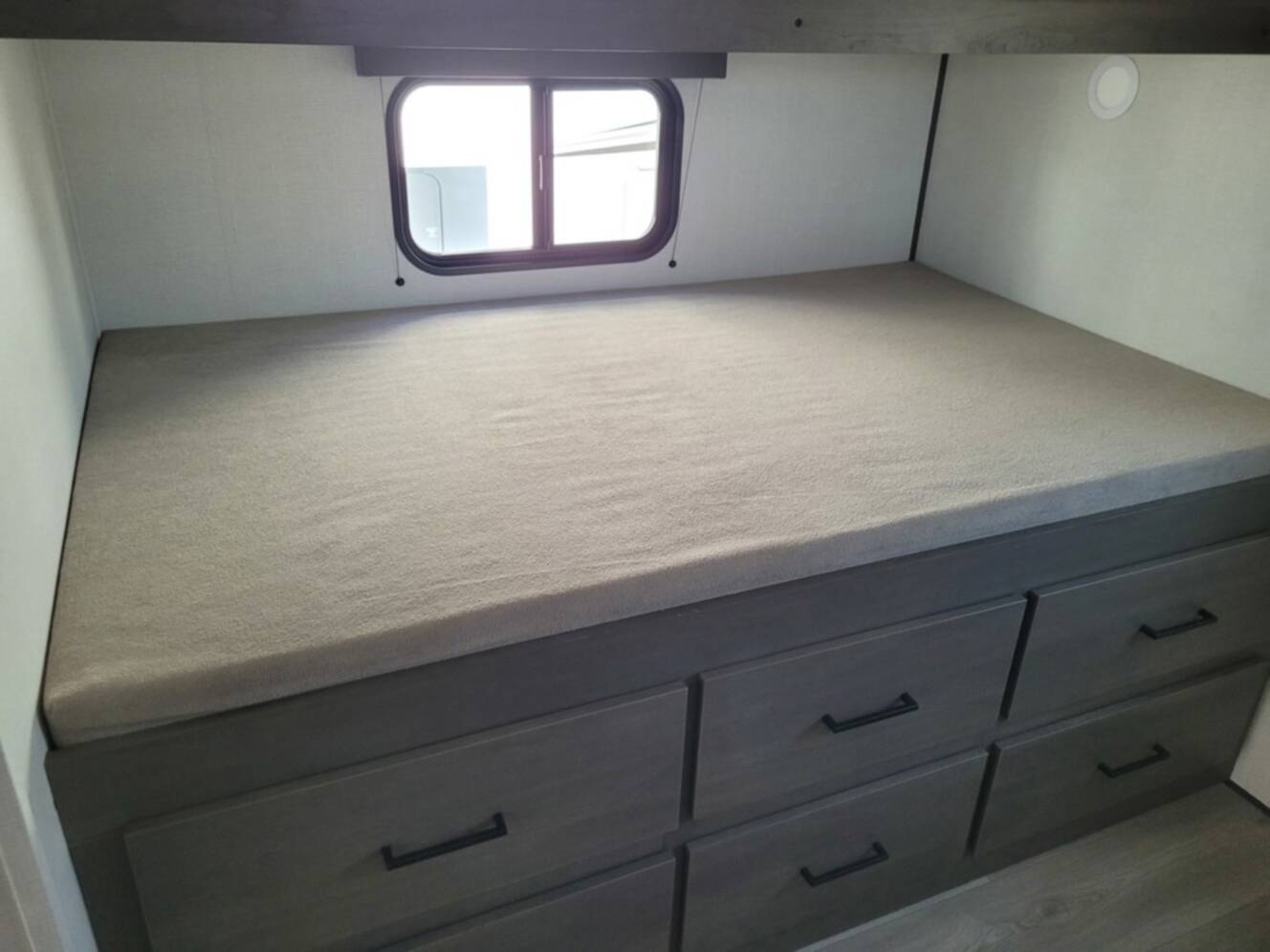 A photo of this 2026 Grand Design Transcend 325BHT