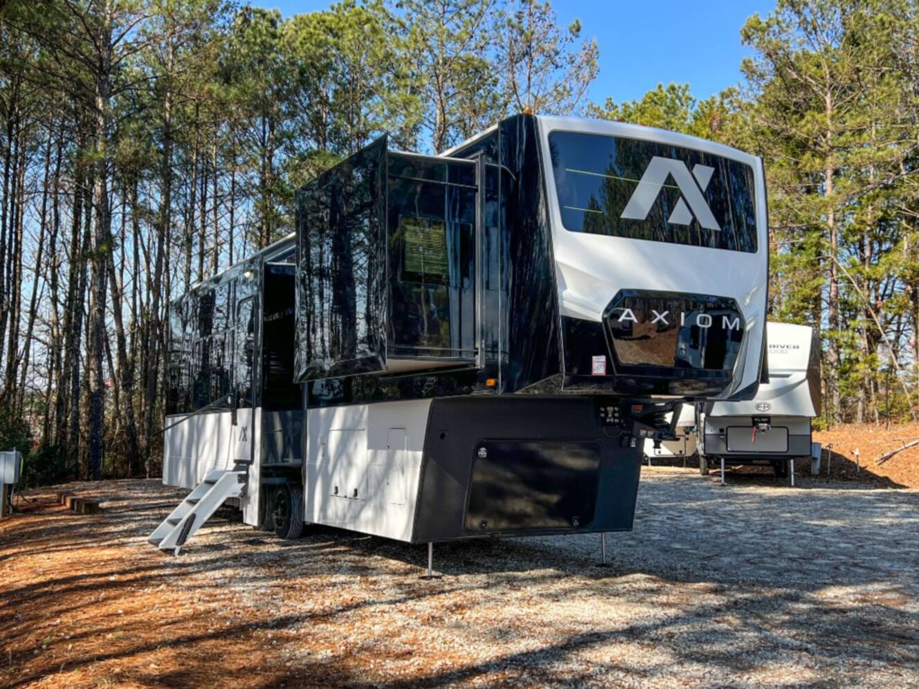 A photo of this 2026 Axiom Rv Imperium I2900