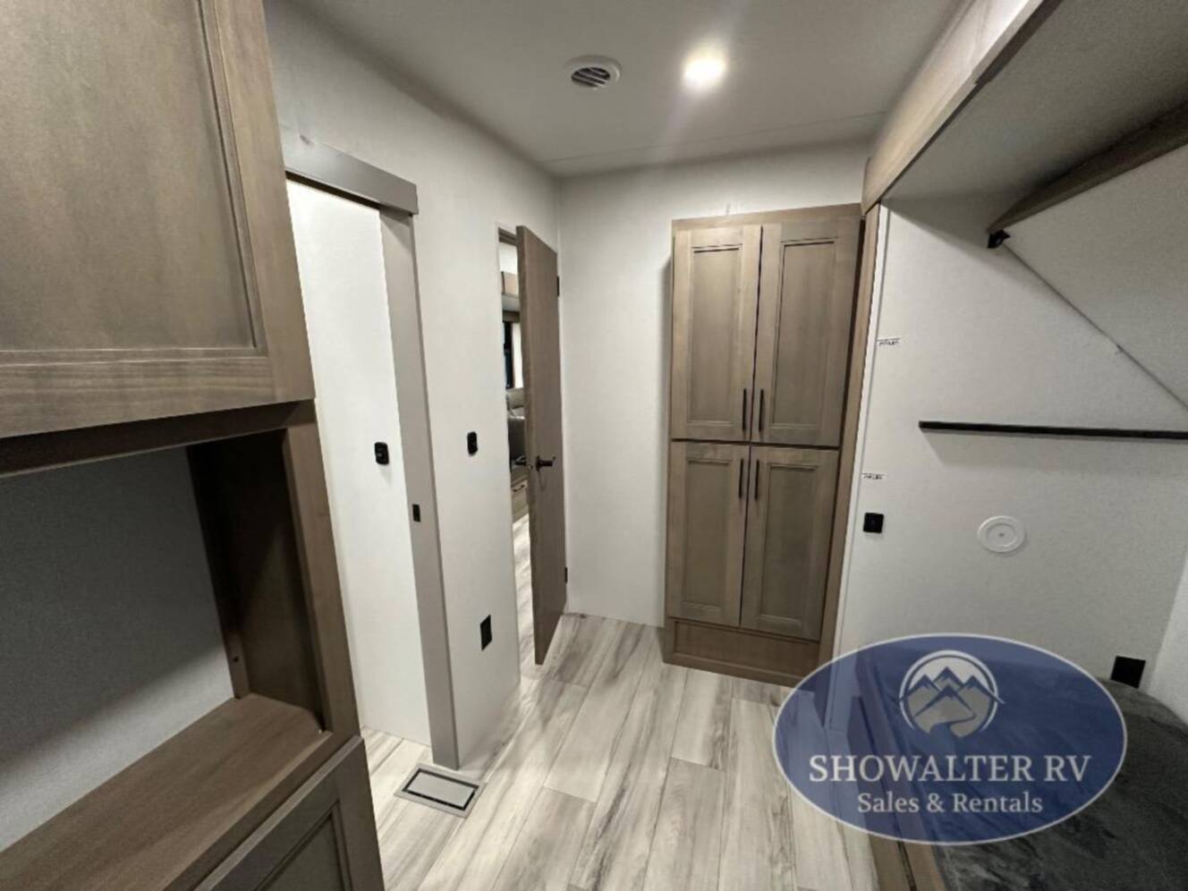 A photo of this 2026 Kz Durango Half-Ton D296BHT