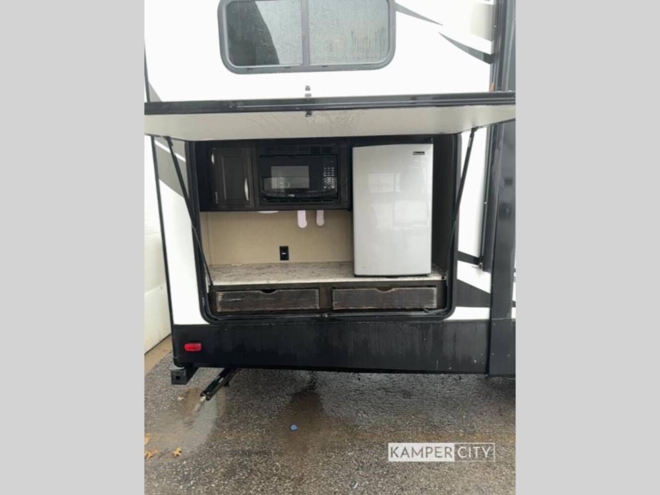 A photo of this 2017 Grand Design Imagine 3150BH