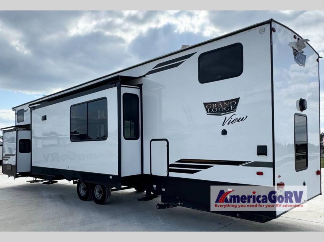 A photo of this 2024 Forest River Rv Wildwood Grand Lodge 42VIEW