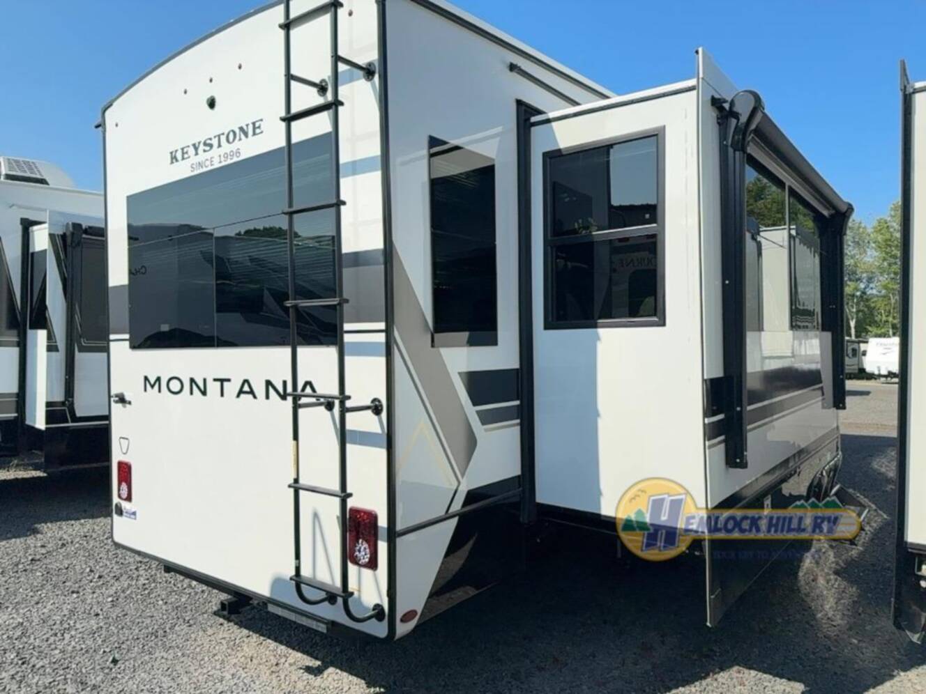 A photo of this 2026 Keystone Rv Montana 3231CK