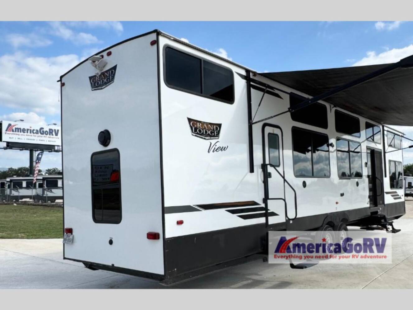 A photo of this 2024 Forest River Rv Wildwood Grand Lodge 42VIEW
