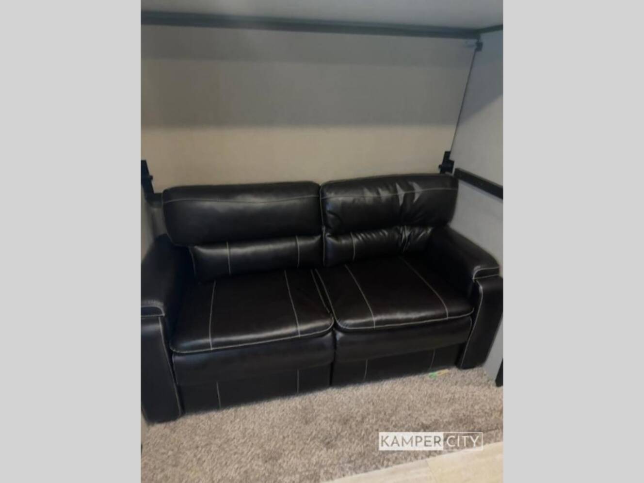 A photo of this 2017 Grand Design Imagine 3150BH