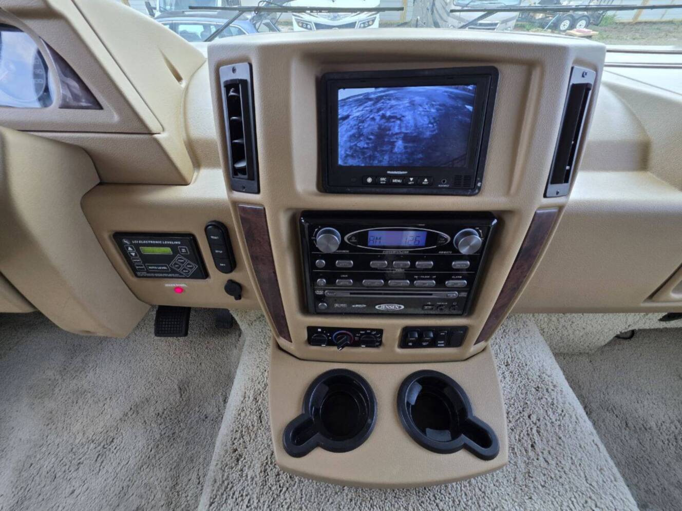 A photo of this 2013 Itasca Sunova 33C