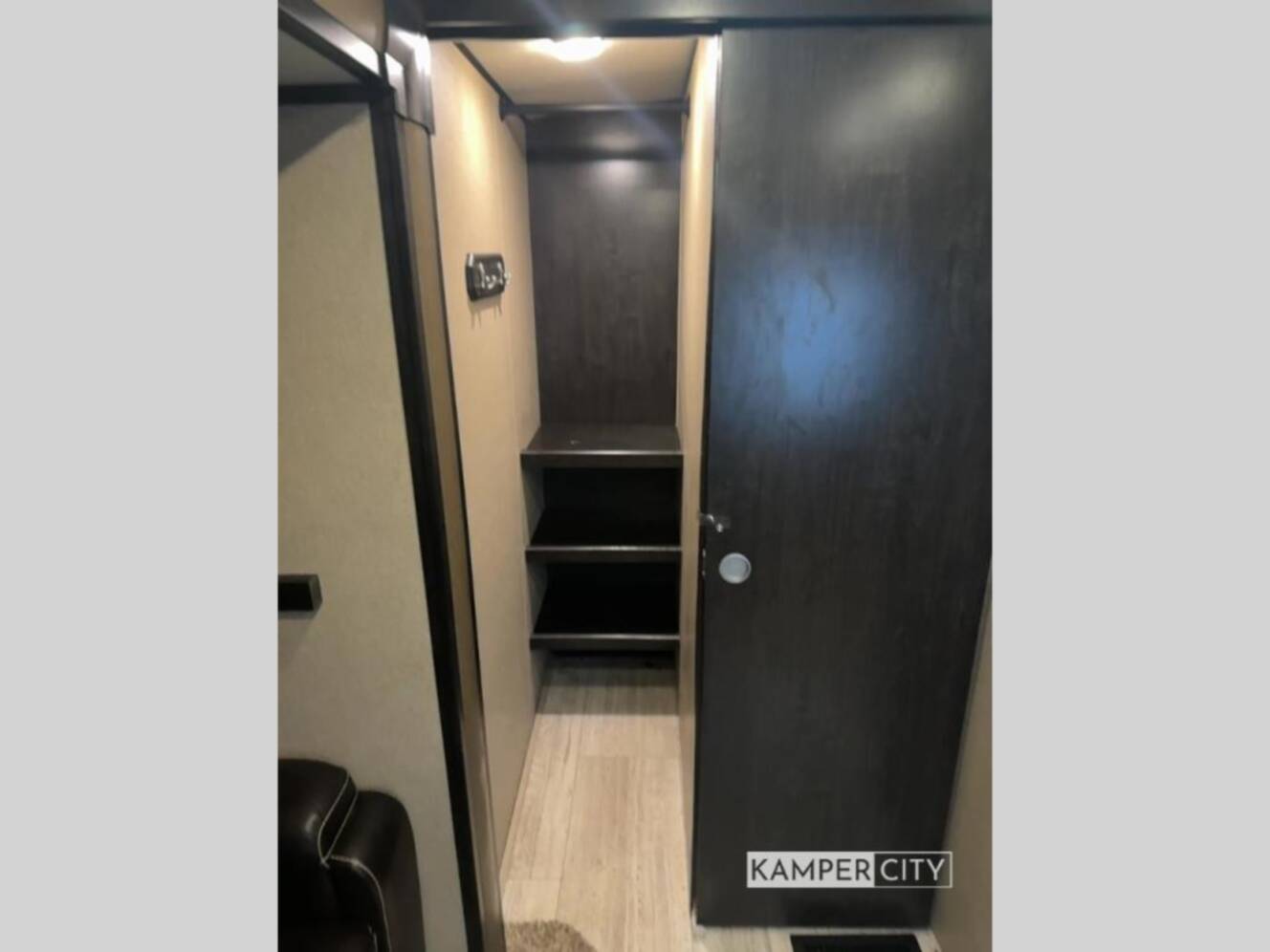 A photo of this 2017 Grand Design Imagine 3150BH