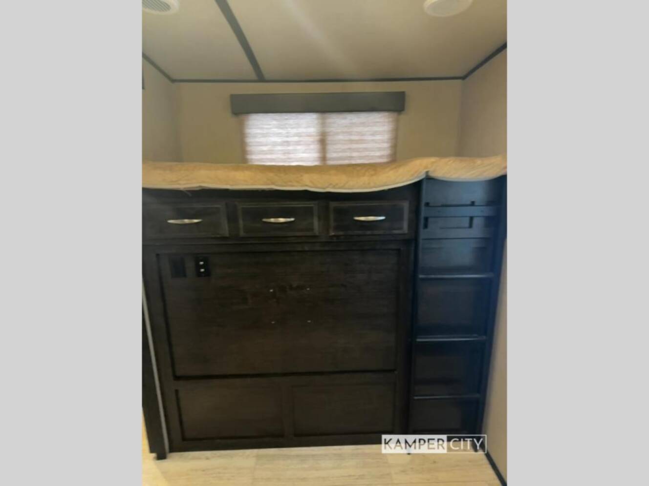 A photo of this 2017 Grand Design Imagine 3150BH