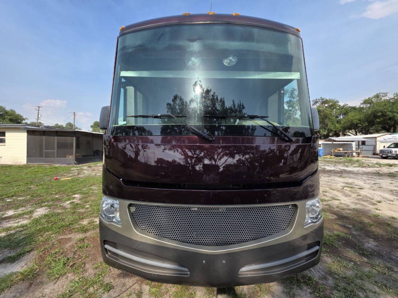 A photo of this 2013 Itasca Sunova 33C