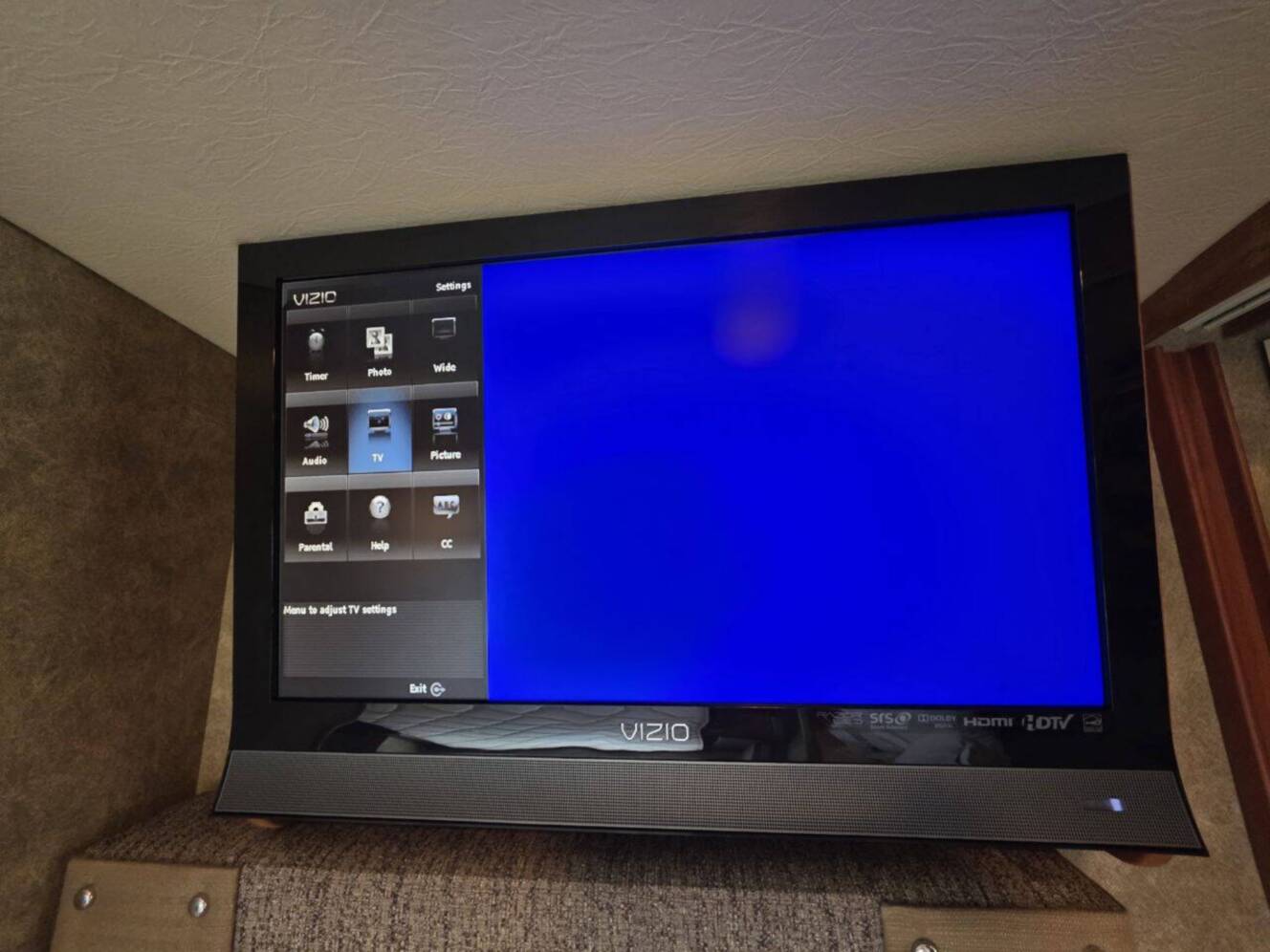 A photo of this 2013 Itasca Sunova 33C