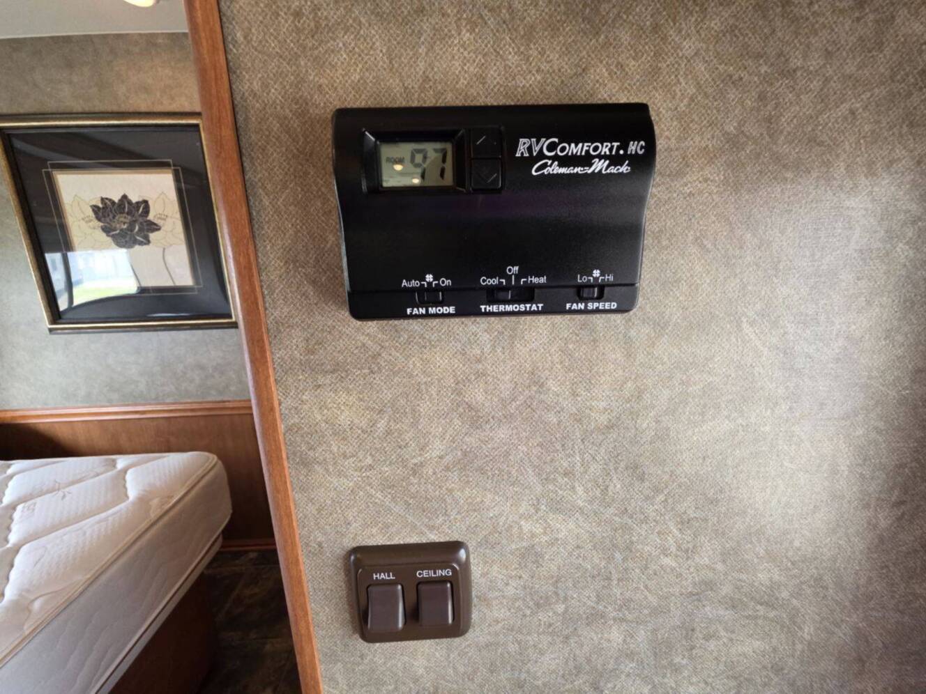 A photo of this 2013 Itasca Sunova 33C