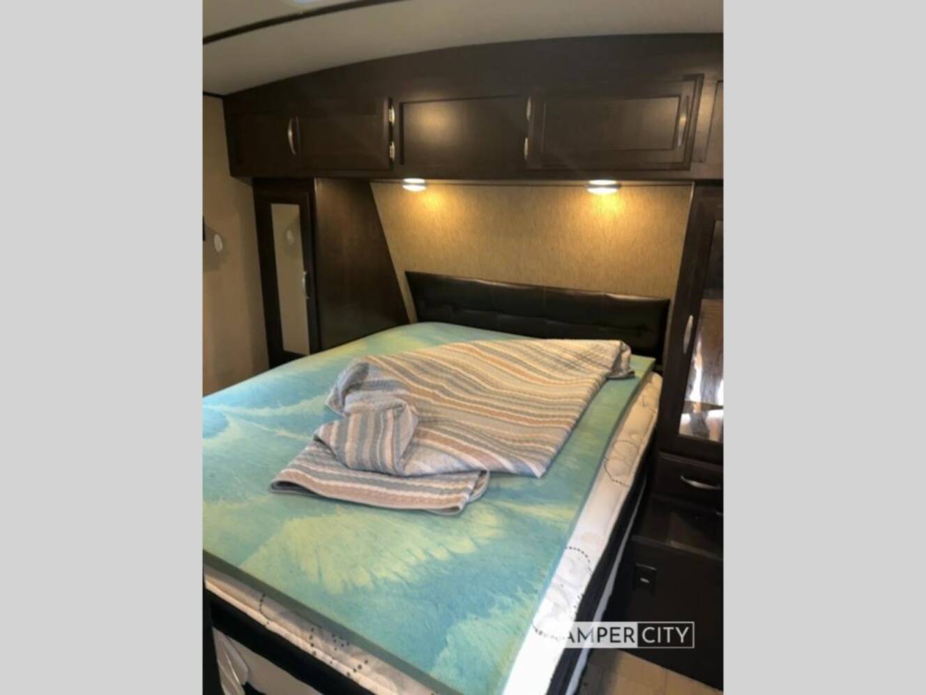 A photo of this 2017 Grand Design Imagine 3150BH