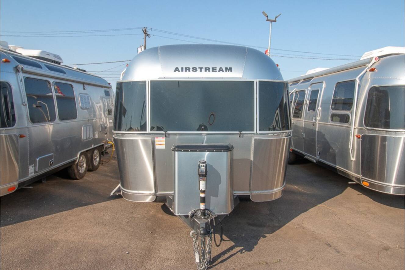 A photo of this 2024 Airstream Flying Cloud 30RB Twin