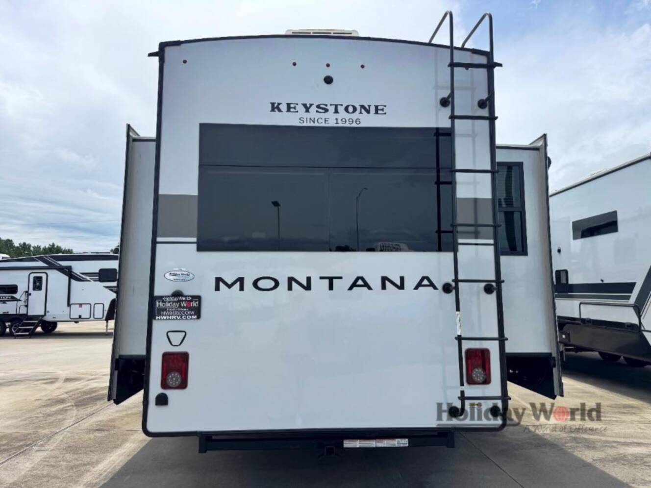 A photo of this 2026 Keystone Rv Montana 3231CK