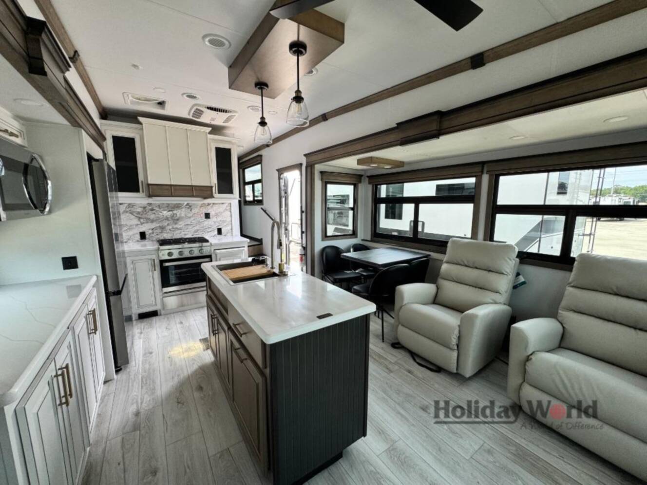 A photo of this 2026 Keystone Rv Montana 3231CK