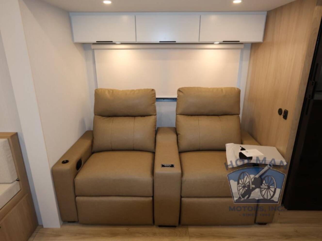 A photo of this 2026 Winnebago Thrive 25RLS
