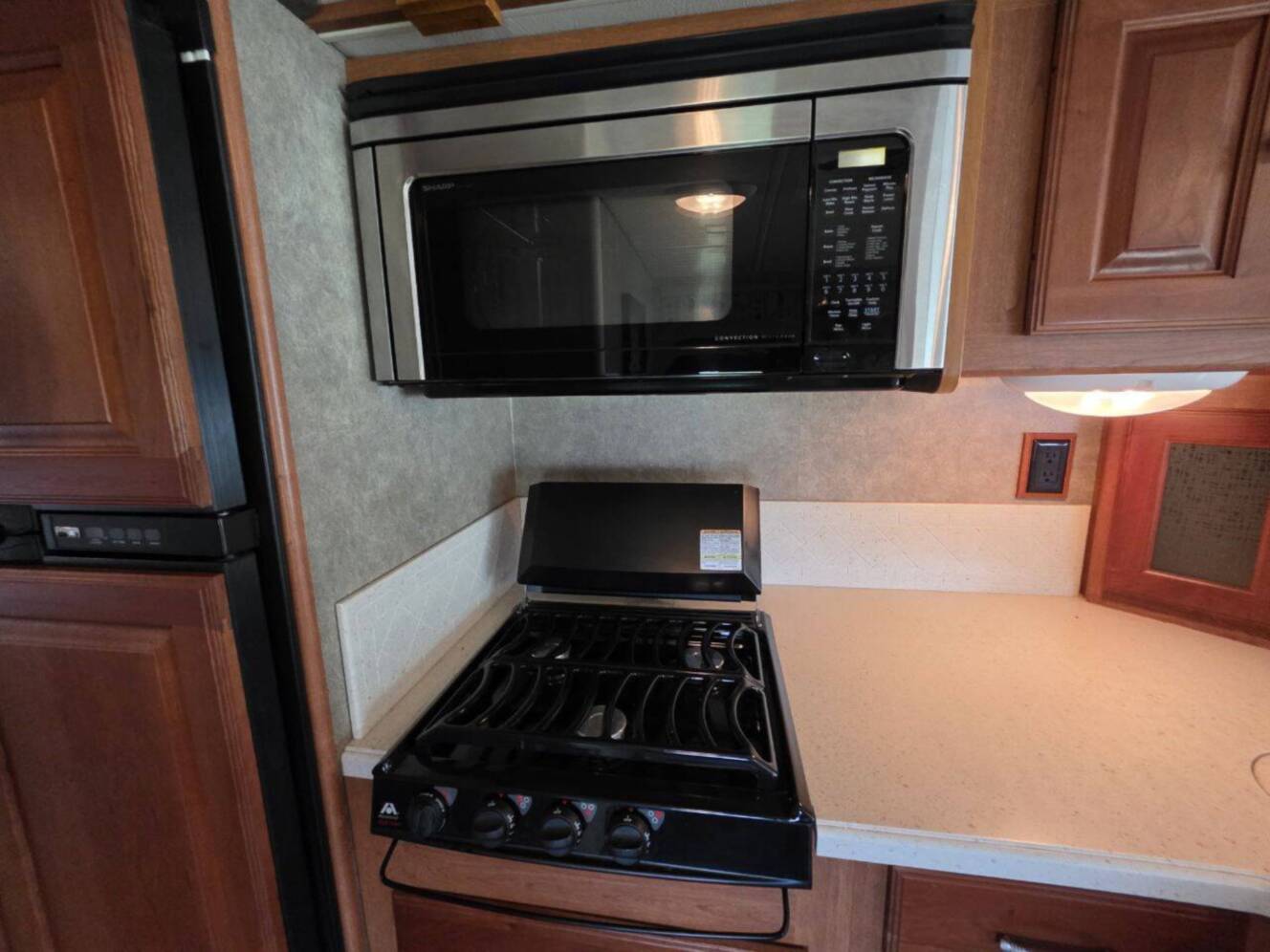 A photo of this 2013 Itasca Sunova 33C