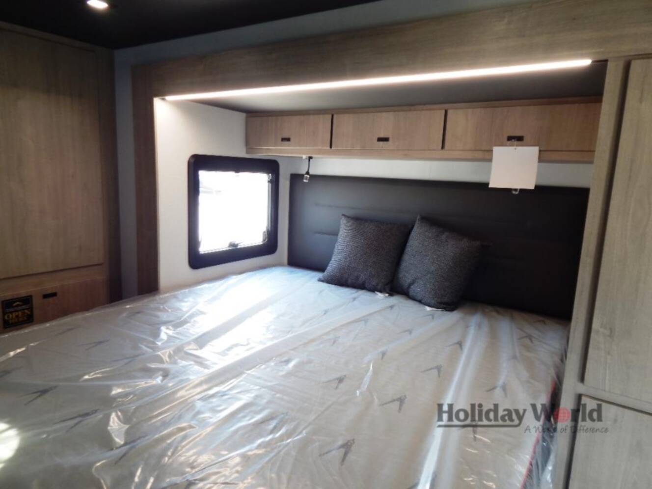 A photo of this 2026 Grand Design Lineage Series M 25FW