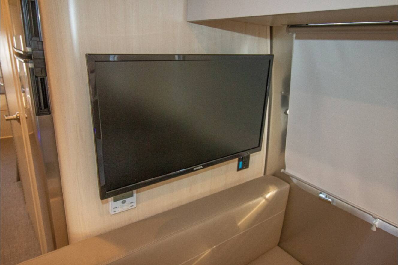 A photo of this 2024 Airstream Flying Cloud 30RB Twin