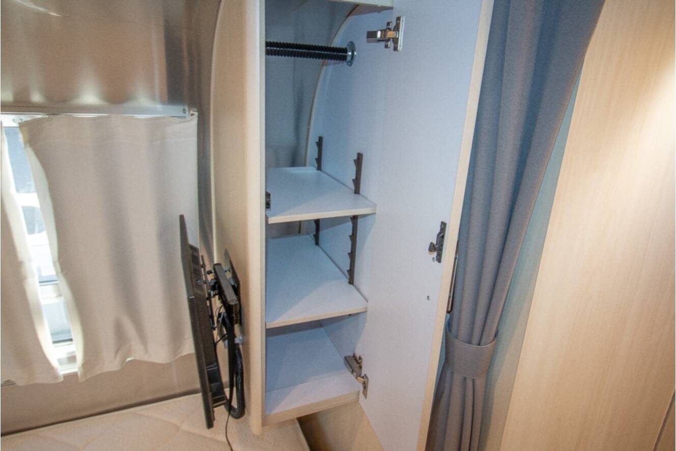 A photo of this 2024 Airstream Flying Cloud 30RB Twin