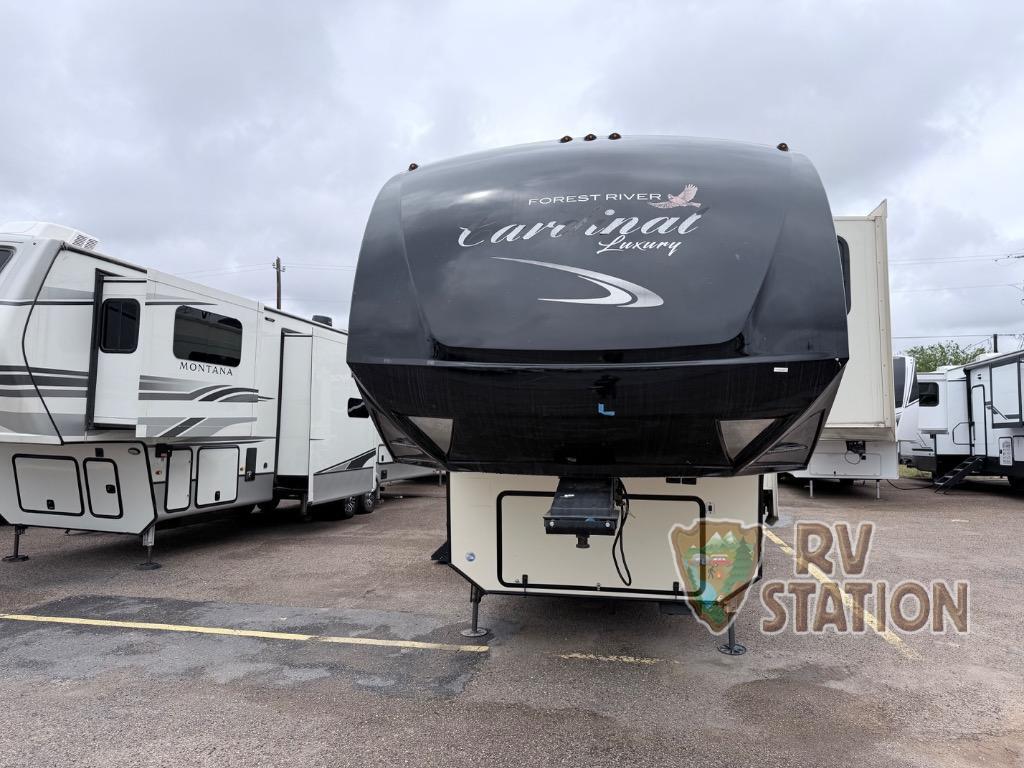 2019 Forest River Rv Cardinal Luxury 3750BKX in donna TX