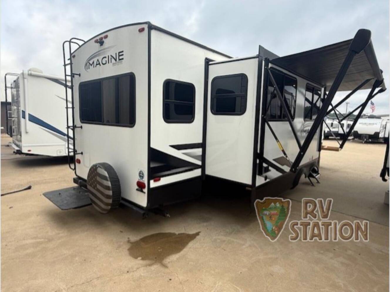 A photo of this 2024 Grand Design Imagine 2970RL